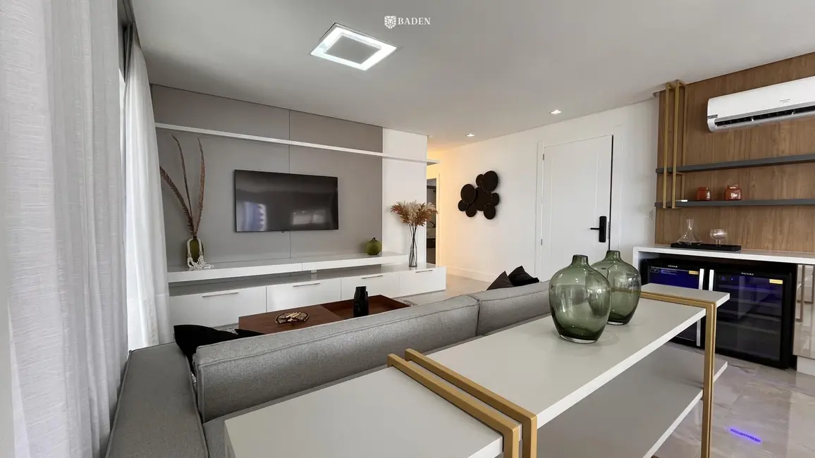 Foto 8 de Apartamento com 4 quartos à venda, 170m2 em Balneario Camboriu - SC