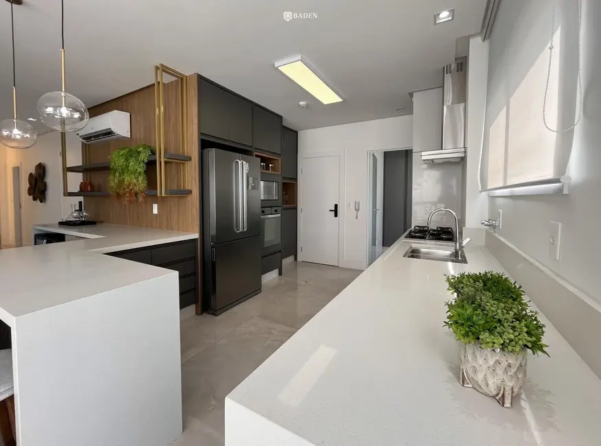 Foto 6 de Apartamento com 4 quartos à venda, 170m2 em Balneario Camboriu - SC