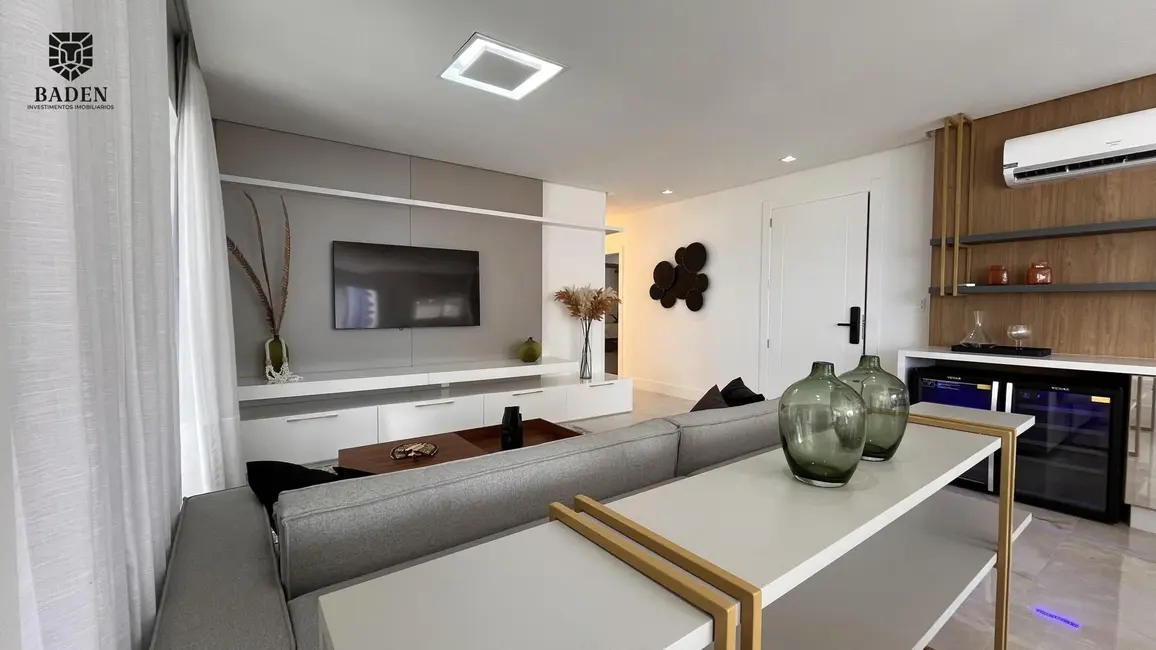 Foto 8 de Apartamento com 4 quartos à venda, 170m2 em Balneario Camboriu - SC