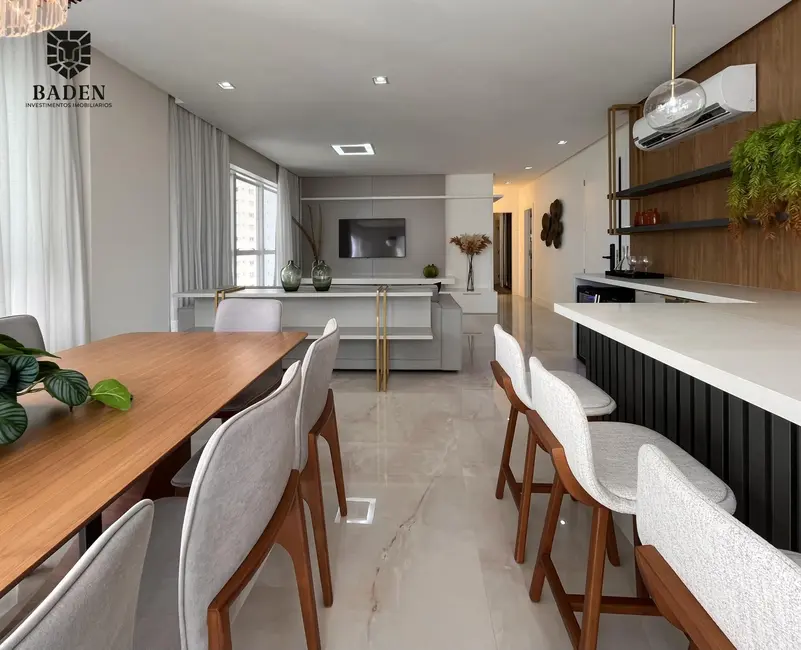 Foto 3 de Apartamento com 4 quartos à venda, 170m2 em Balneario Camboriu - SC