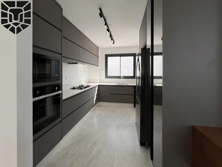 Foto 8 de Casa de Condomínio com 4 quartos à venda, 355m2 em Balneario Camboriu - SC