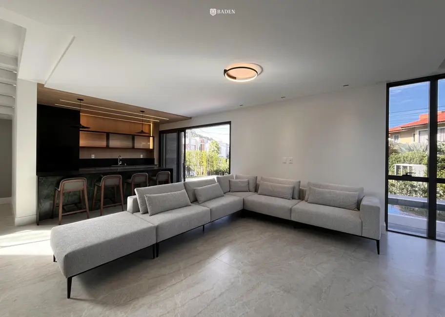 Foto 2 de Casa de Condomínio com 4 quartos à venda, 355m2 em Balneario Camboriu - SC