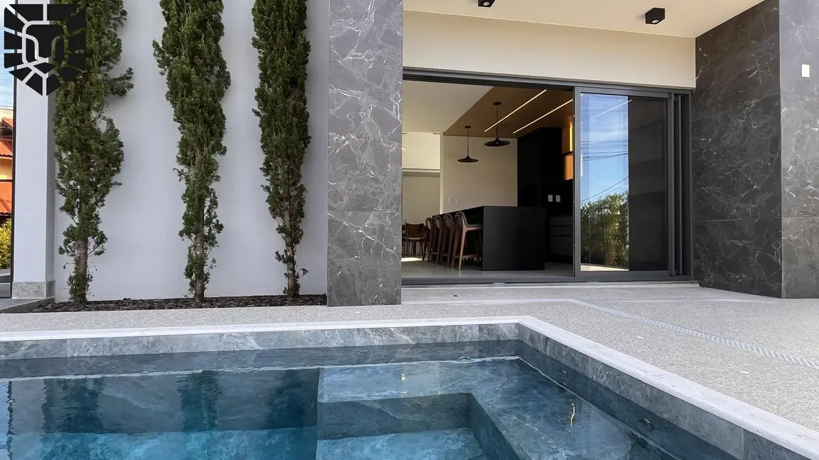 Foto 3 de Casa de Condomínio com 4 quartos à venda, 355m2 em Balneario Camboriu - SC