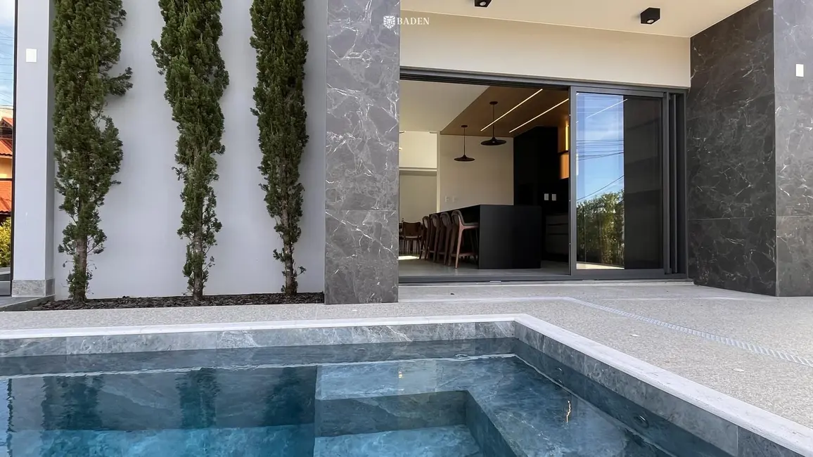 Foto 3 de Casa de Condomínio com 4 quartos à venda, 355m2 em Balneario Camboriu - SC