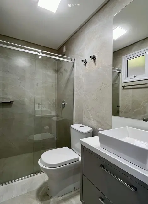 Foto 9 de Casa de Condomínio com 5 quartos para alugar, 400m2 em Balneario Camboriu - SC