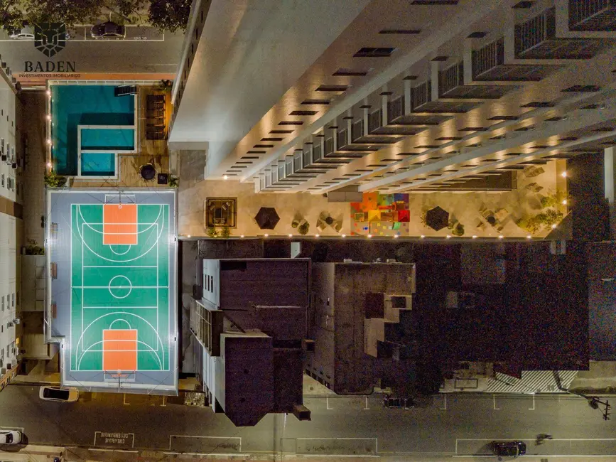 Apartamento com 3 quartos à venda, 136m2 em Centro, Balneario Camboriu - SC - imagem 3 Foto 3 de Apartamento com 3 quartos à venda, 136m2 em Centro, Balneario Camboriu - SC