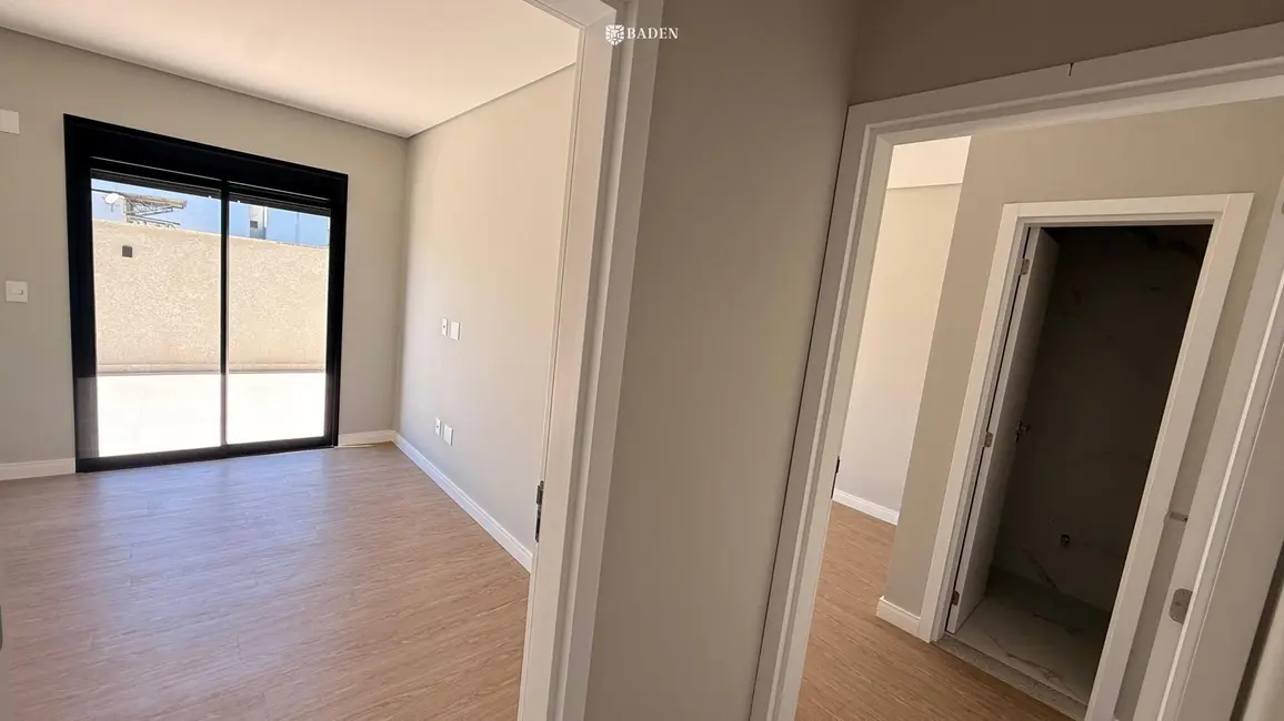 Foto 9 de Apartamento com 2 quartos à venda, 64m2 em Praia dos Amores, Balneario Camboriu - SC