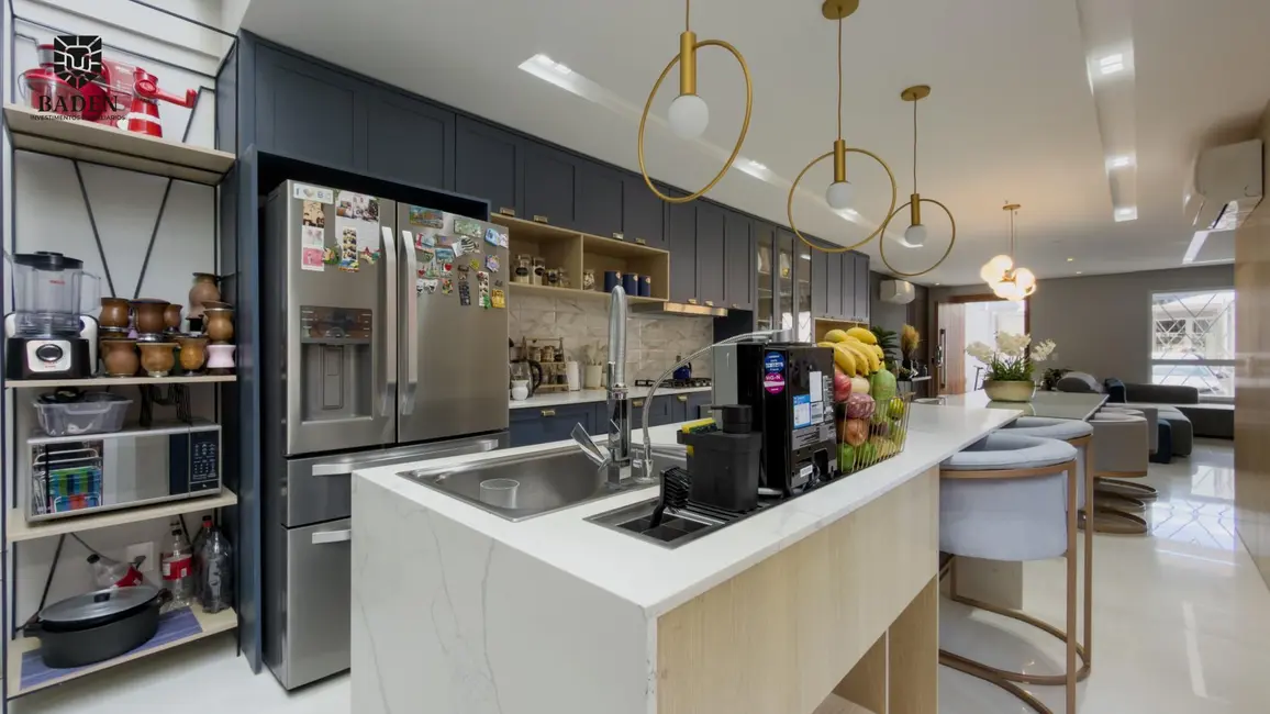 Apartamento com 3 quartos à venda, 248m2 em Centro, Balneario Camboriu - SC - imagem 7 Foto 7 de Apartamento com 3 quartos à venda, 248m2 em Centro, Balneario Camboriu - SC