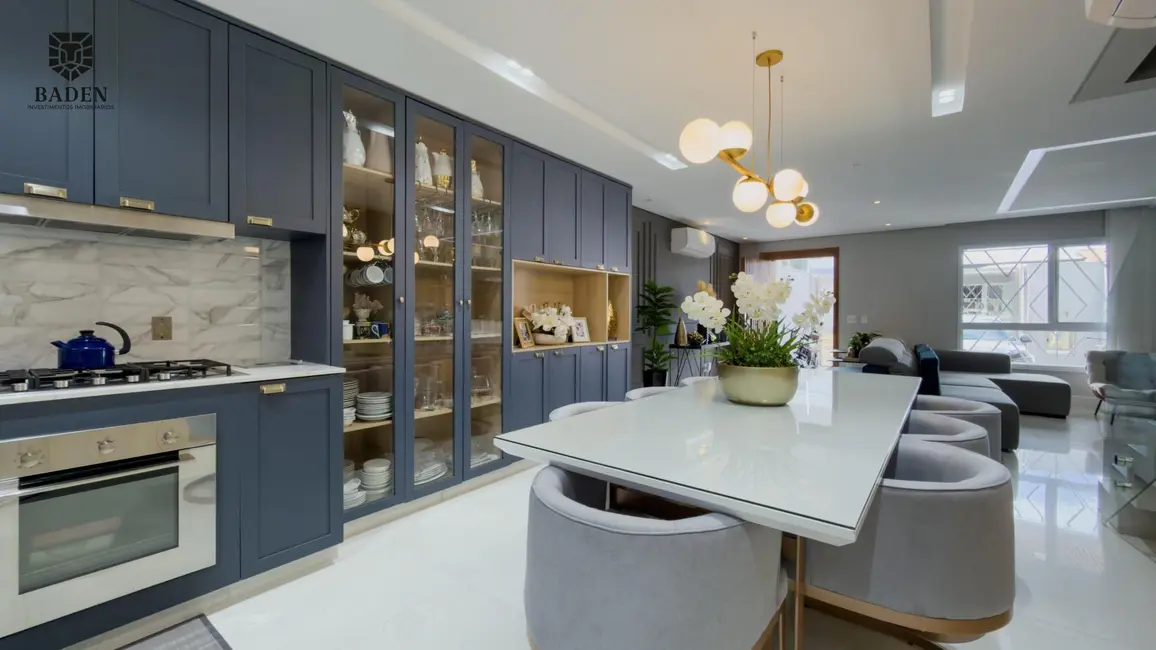 Apartamento com 3 quartos à venda, 248m2 em Centro, Balneario Camboriu - SC - imagem 6 Foto 6 de Apartamento com 3 quartos à venda, 248m2 em Centro, Balneario Camboriu - SC