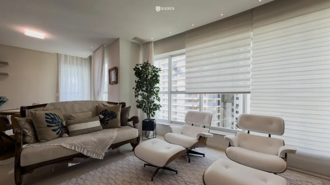Foto 4 de Apartamento com 4 quartos para alugar, 180m2 em Centro, Balneario Camboriu - SC