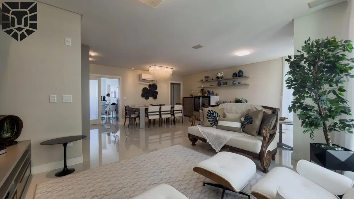 Foto 5 de Apartamento com 4 quartos para alugar, 180m2 em Centro, Balneario Camboriu - SC
