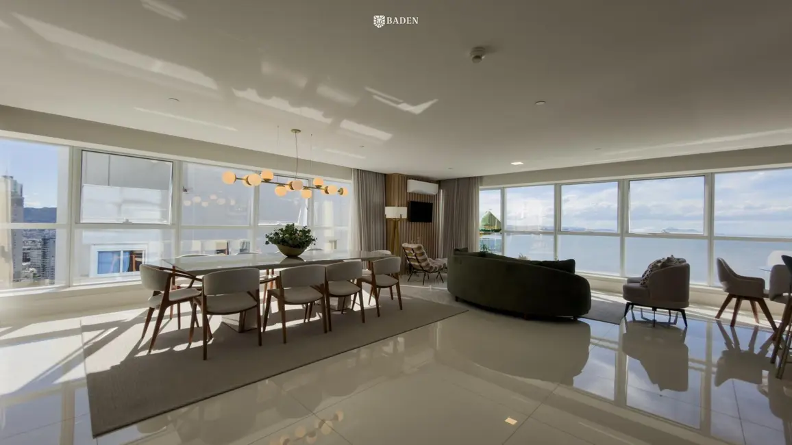 Apartamento com 4 quartos para alugar, 319m2 em Centro, Balneario Camboriu - SC - imagem 1 Foto 1 de Apartamento com 4 quartos para alugar, 319m2 em Centro, Balneario Camboriu - SC