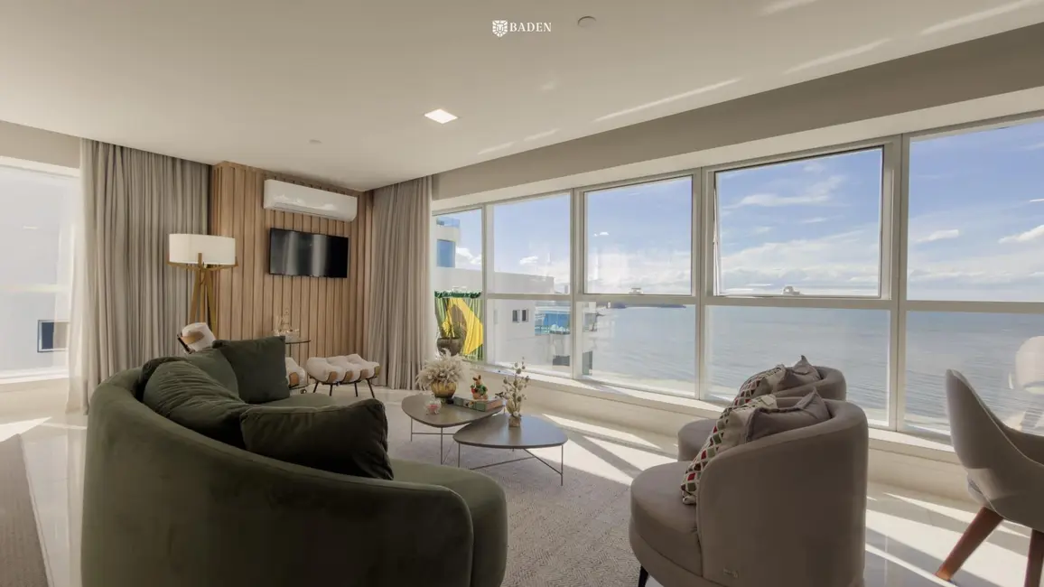 Apartamento com 4 quartos para alugar, 319m2 em Centro, Balneario Camboriu - SC - imagem 6 Foto 6 de Apartamento com 4 quartos para alugar, 319m2 em Centro, Balneario Camboriu - SC