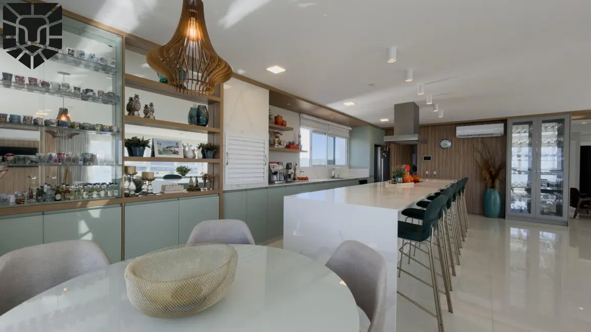 Foto 5 de Apartamento com 4 quartos para alugar, 319m2 em Centro, Balneario Camboriu - SC