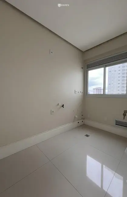 Foto 3 de Apartamento com 4 quartos à venda, 240m2 em Centro, Balneario Camboriu - SC
