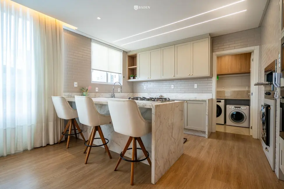 Foto 3 de Apartamento com 3 quartos à venda, 130m2 em Centro, Balneario Camboriu - SC