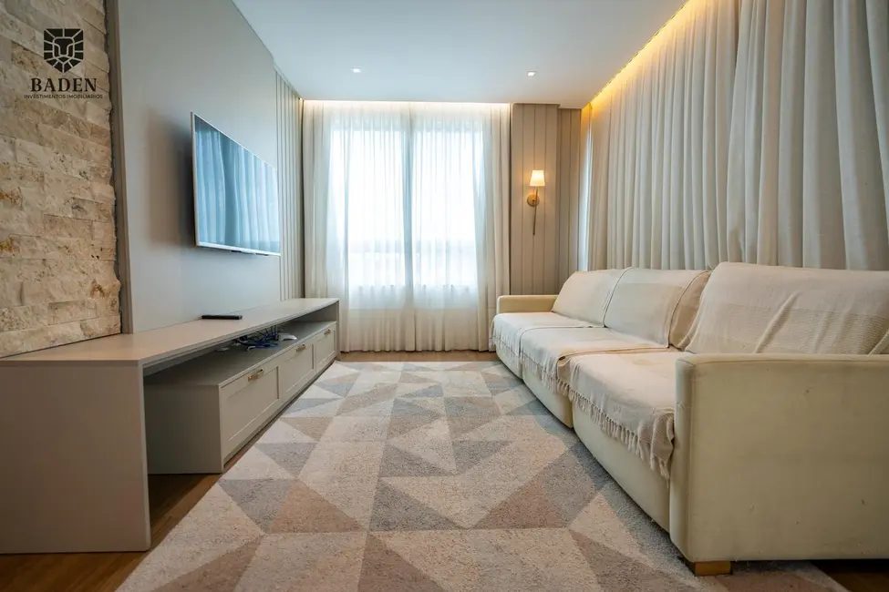 Foto 5 de Apartamento com 3 quartos à venda, 130m2 em Centro, Balneario Camboriu - SC