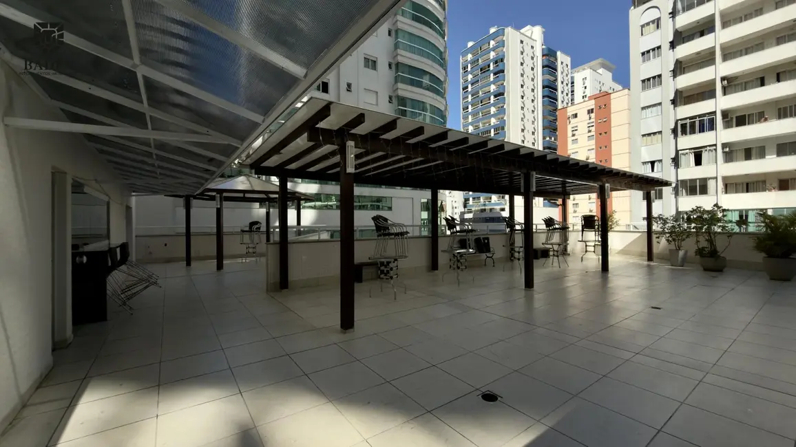 Foto 2 de Apartamento com 2 quartos para alugar, 112m2 em Centro, Balneario Camboriu - SC