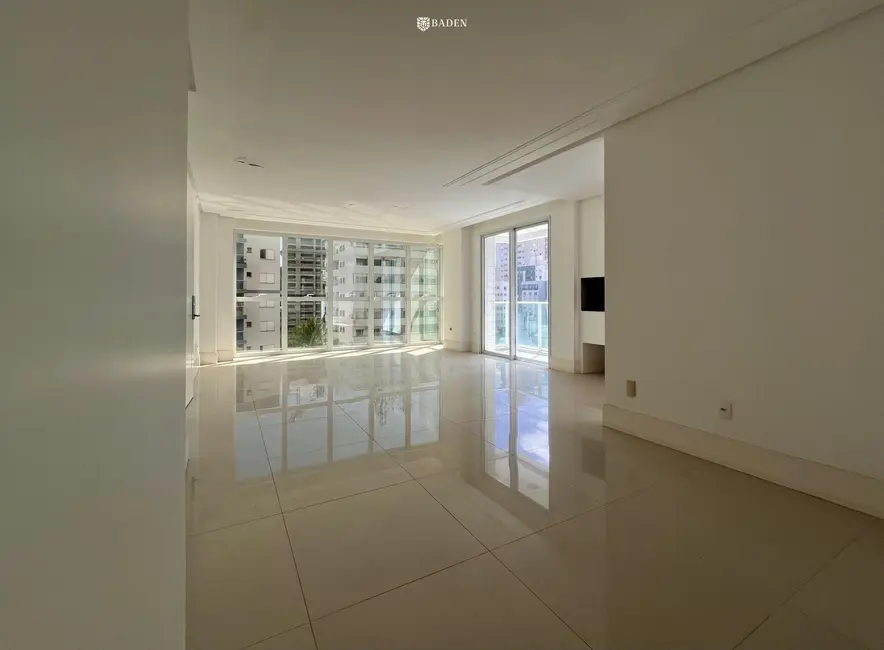 Foto 3 de Apartamento com 3 quartos à venda, 162m2 em Centro, Balneario Camboriu - SC