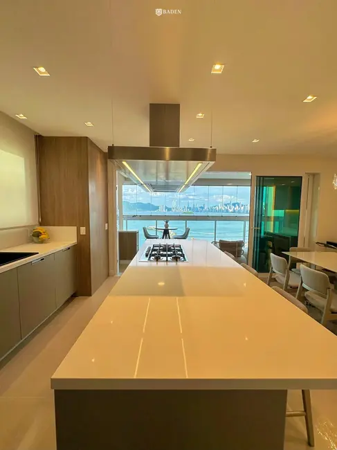 Foto 1 de Apartamento com 3 quartos à venda, 160m2 em Pioneiros, Balneario Camboriu - SC