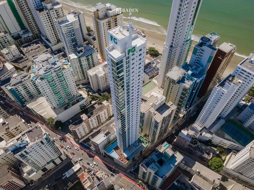 Foto 2 de Apartamento com 4 quartos à venda, 144m2 em Centro, Balneario Camboriu - SC