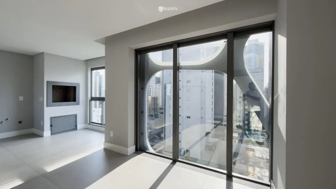Apartamento com 4 quartos à venda, 146m2 em Centro, Balneario Camboriu - SC - imagem 8 Foto 8 de Apartamento com 4 quartos à venda, 146m2 em Centro, Balneario Camboriu - SC