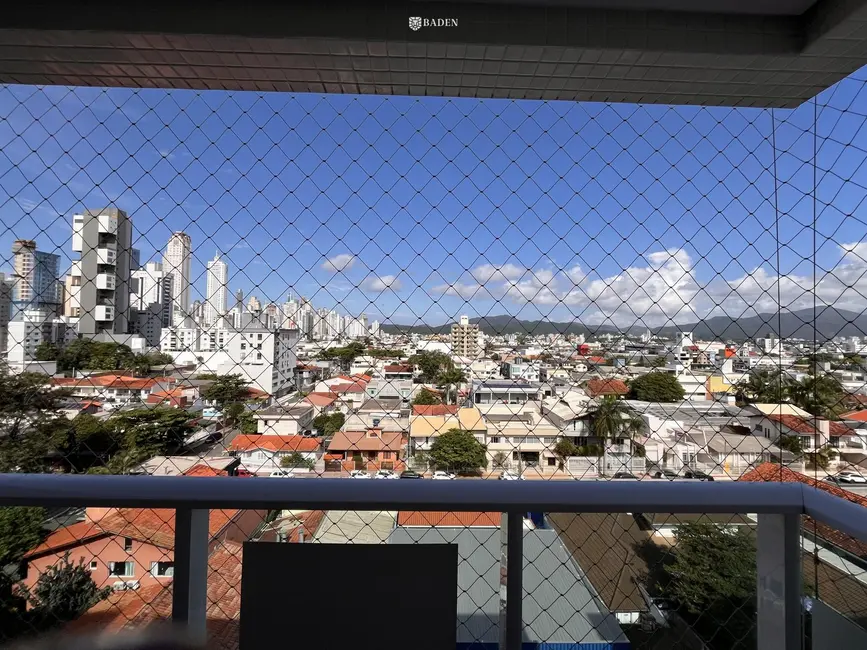 Foto 6 de Apartamento com 2 quartos para alugar, 86m2 em Centro, Balneario Camboriu - SC
