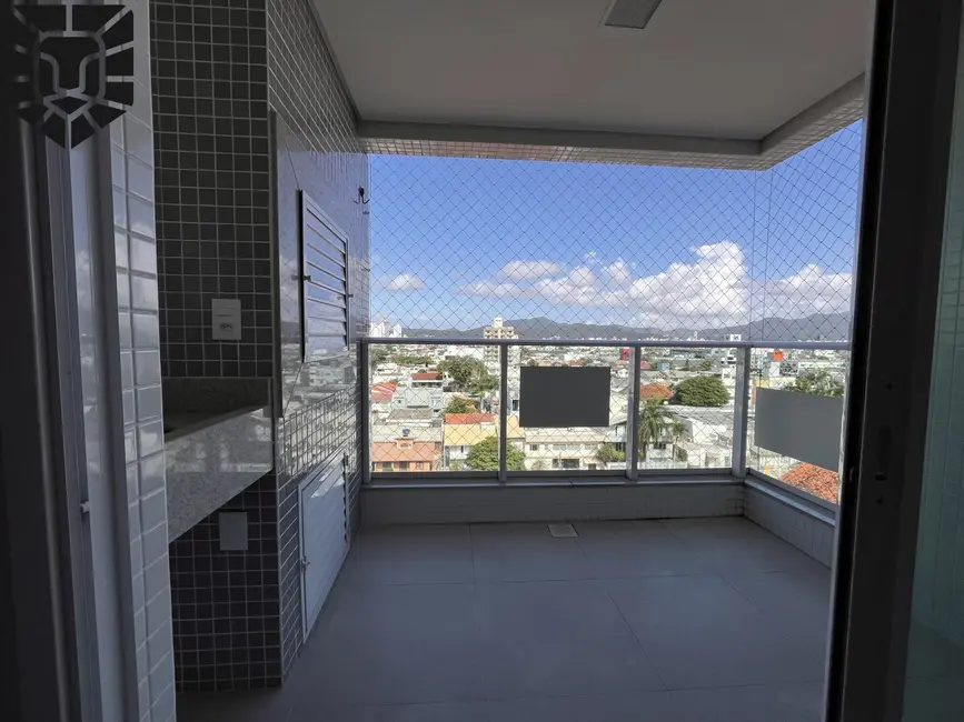 Foto 5 de Apartamento com 2 quartos para alugar, 86m2 em Centro, Balneario Camboriu - SC