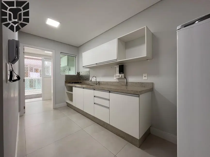 Foto 9 de Apartamento com 2 quartos para alugar, 86m2 em Centro, Balneario Camboriu - SC