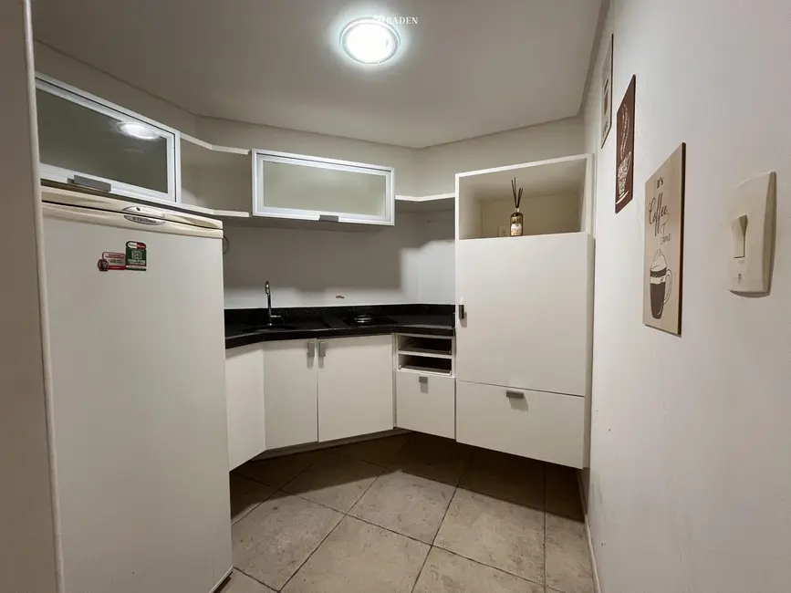 Foto 6 de Sala Comercial com 2 quartos para alugar, 65m2 em Centro, Balneario Camboriu - SC