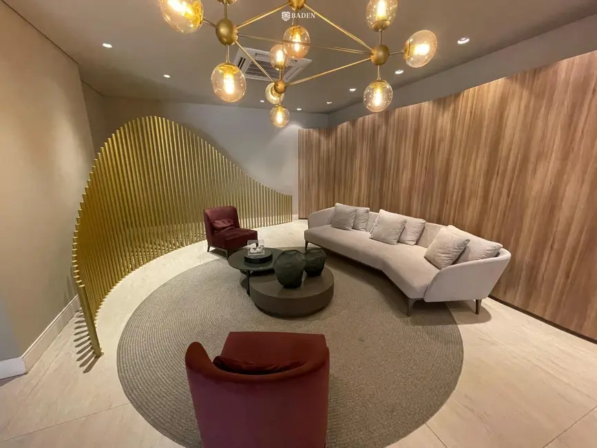 Foto 2 de Apartamento com 2 quartos à venda, 83m2 em Estados, Balneario Camboriu - SC