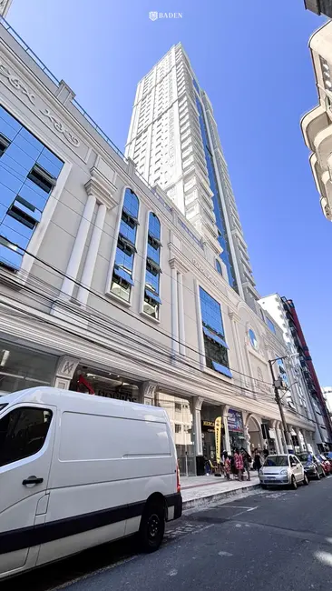 Foto 1 de Apartamento com 4 quartos à venda, 165m2 em Centro, Balneario Camboriu - SC