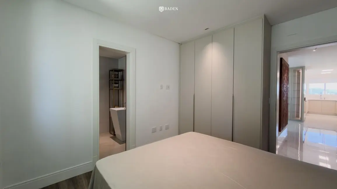 Foto 40 de Apartamento com 3 quartos à venda, 180m2 em Centro, Balneario Camboriu - SC