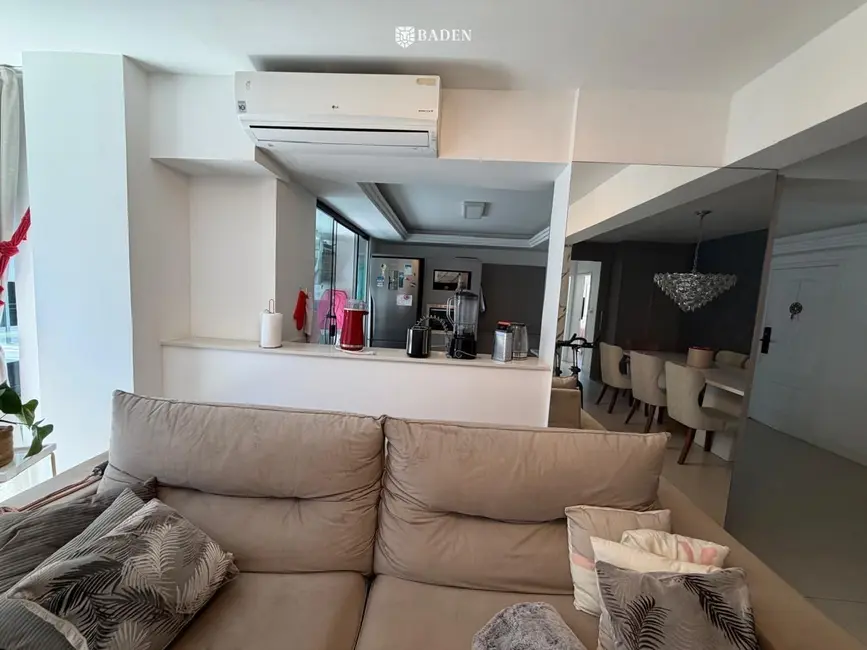 Foto 9 de Apartamento com 3 quartos à venda, 104m2 em Centro, Balneario Camboriu - SC