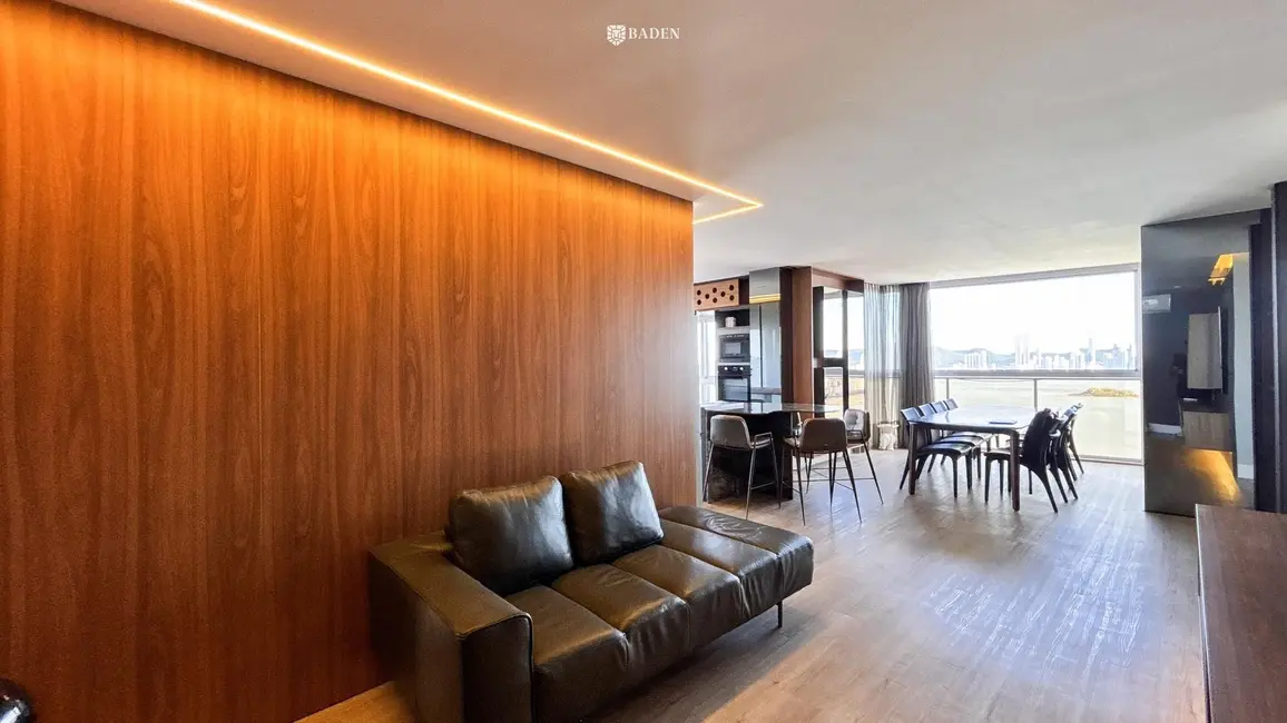 Foto 3 de Cobertura com 5 quartos à venda, 452m2 em Pioneiros, Balneario Camboriu - SC