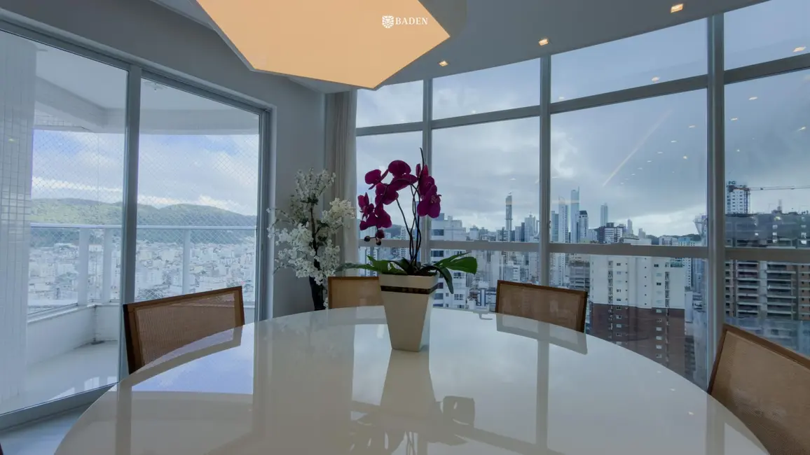 Foto 4 de Apartamento com 3 quartos para alugar, 145m2 em Balneario Camboriu - SC