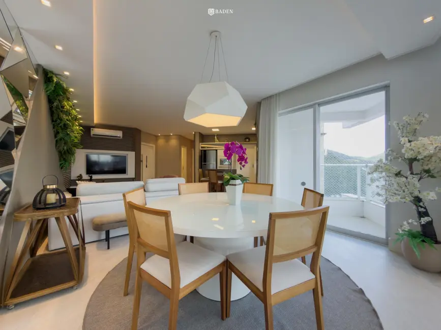 Foto 1 de Apartamento com 3 quartos para alugar, 145m2 em Balneario Camboriu - SC