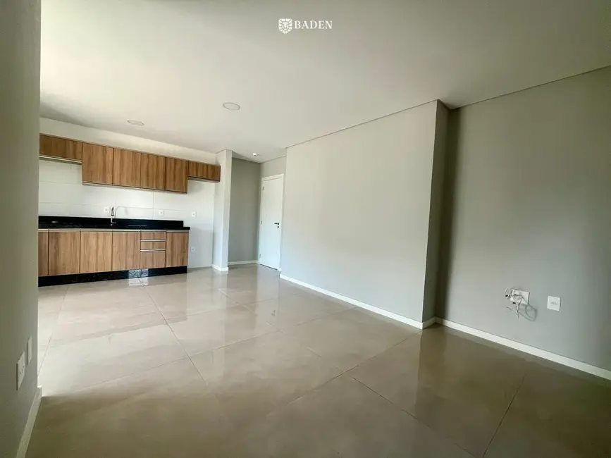 Apartamento com 2 quartos para alugar, 74m2 em Fazenda, Itajai - SC - imagem 4 Foto 4 de Apartamento com 2 quartos para alugar, 74m2 em Fazenda, Itajai - SC