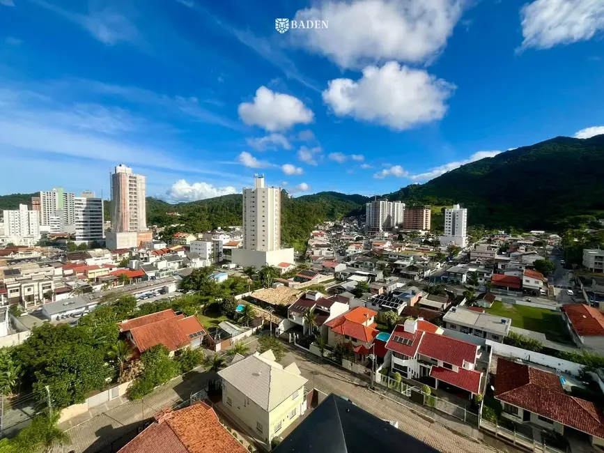 Apartamento com 2 quartos para alugar, 74m2 em Fazenda, Itajai - SC - imagem 1 Foto 1 de Apartamento com 2 quartos para alugar, 74m2 em Fazenda, Itajai - SC