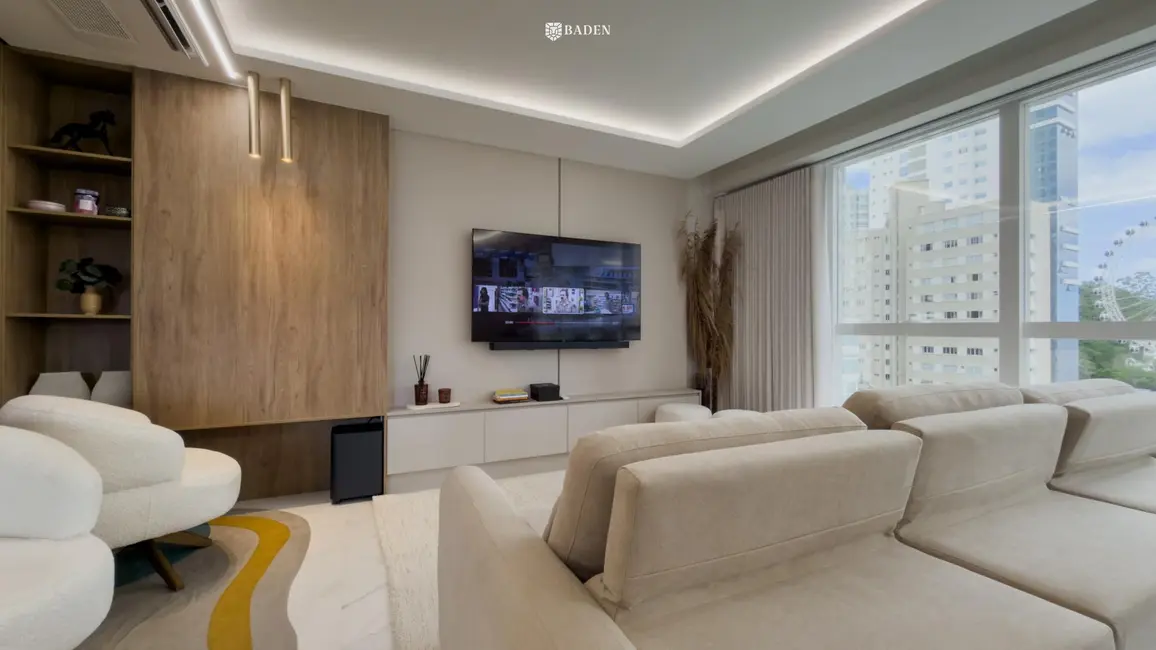 Foto 8 de Apartamento com 3 quartos à venda, 150m2 em Pioneiros, Balneario Camboriu - SC