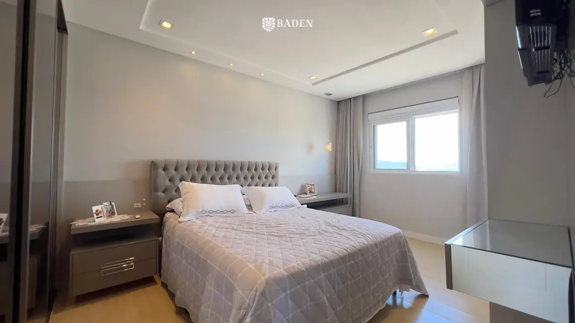 Foto 6 de Apartamento com 3 quartos à venda, 125m2 em Centro, Balneario Camboriu - SC