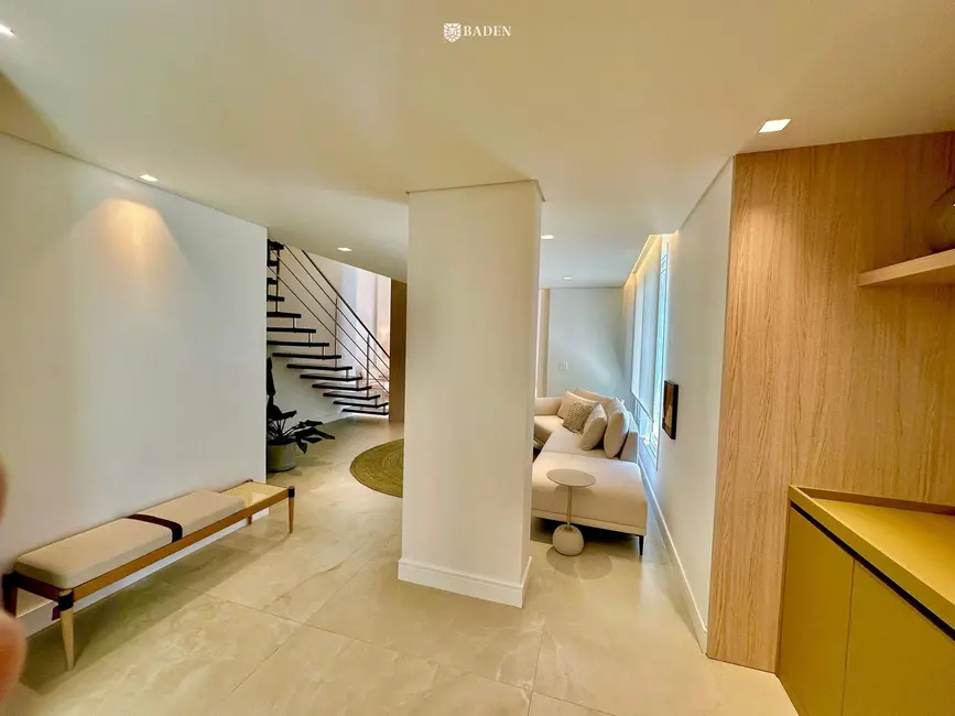 Foto 5 de Apartamento com 3 quartos à venda, 185m2 em Itajai - SC