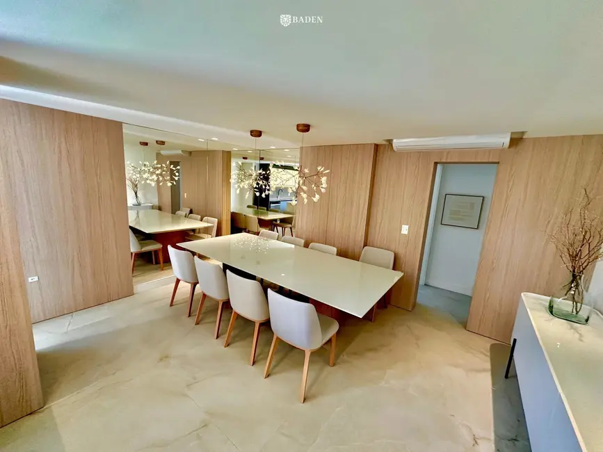Foto 8 de Apartamento com 3 quartos à venda, 185m2 em Itajai - SC