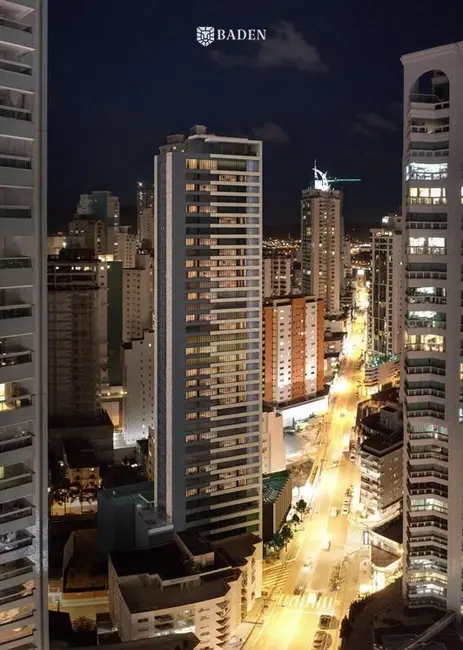 Foto 2 de Apartamento com 4 quartos à venda, 177m2 em Centro, Balneario Camboriu - SC