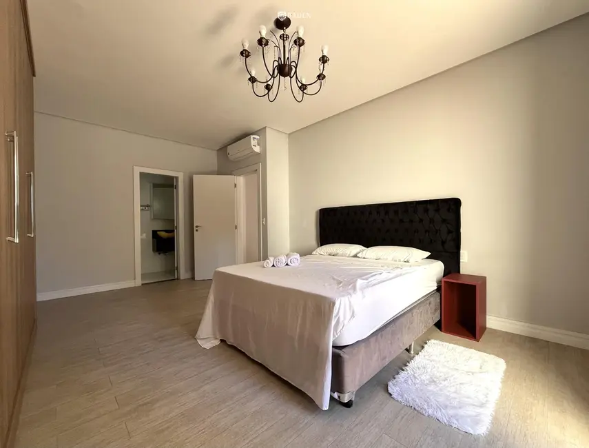 Foto 8 de Apartamento com 2 quartos para alugar, 145m2 em Centro, Balneario Camboriu - SC