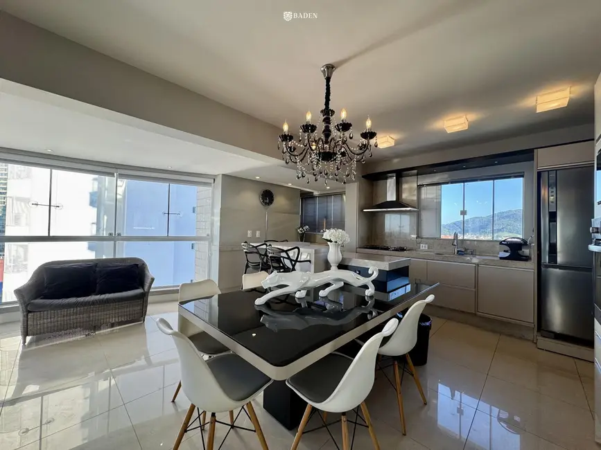 Foto 9 de Apartamento com 3 quartos para alugar, 120m2 em Centro, Balneario Camboriu - SC