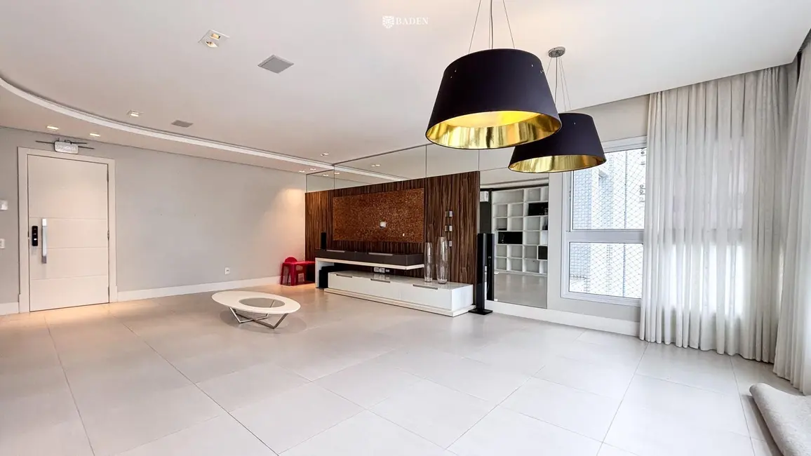 Foto 9 de Apartamento com 3 quartos à venda, 135m2 em Centro, Balneario Camboriu - SC