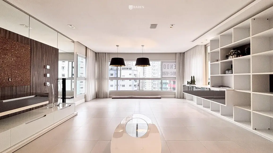 Foto 2 de Apartamento com 3 quartos à venda, 135m2 em Centro, Balneario Camboriu - SC