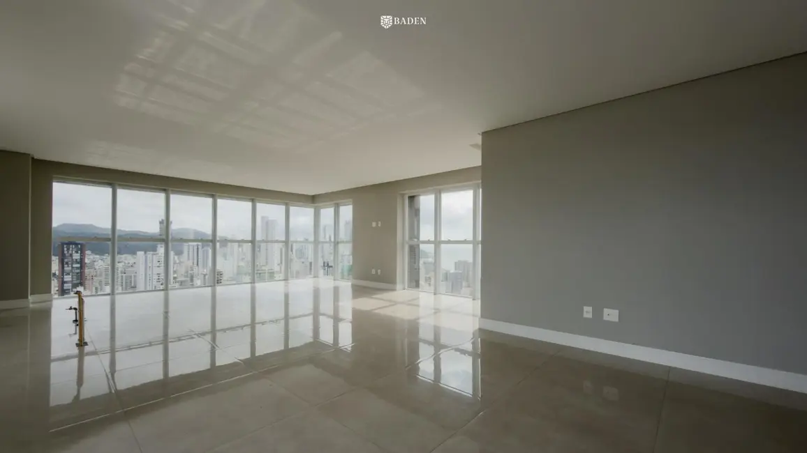 Foto 7 de Cobertura com 6 quartos à venda, 347m2 em Centro, Balneario Camboriu - SC