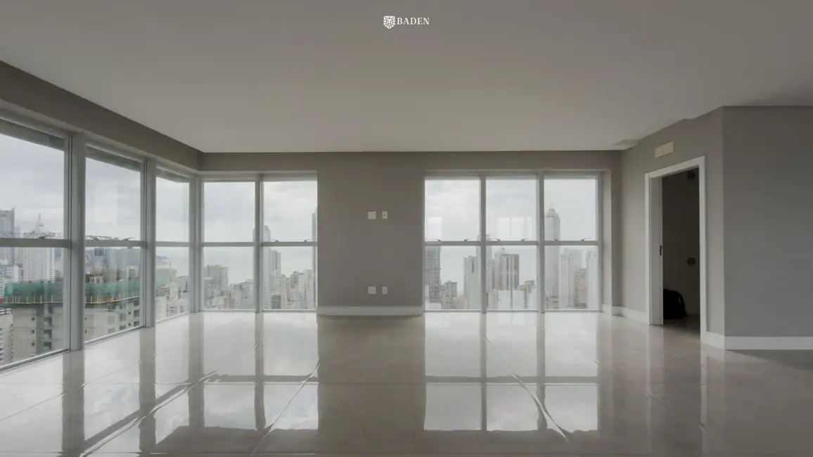 Foto 8 de Cobertura com 6 quartos à venda, 347m2 em Centro, Balneario Camboriu - SC